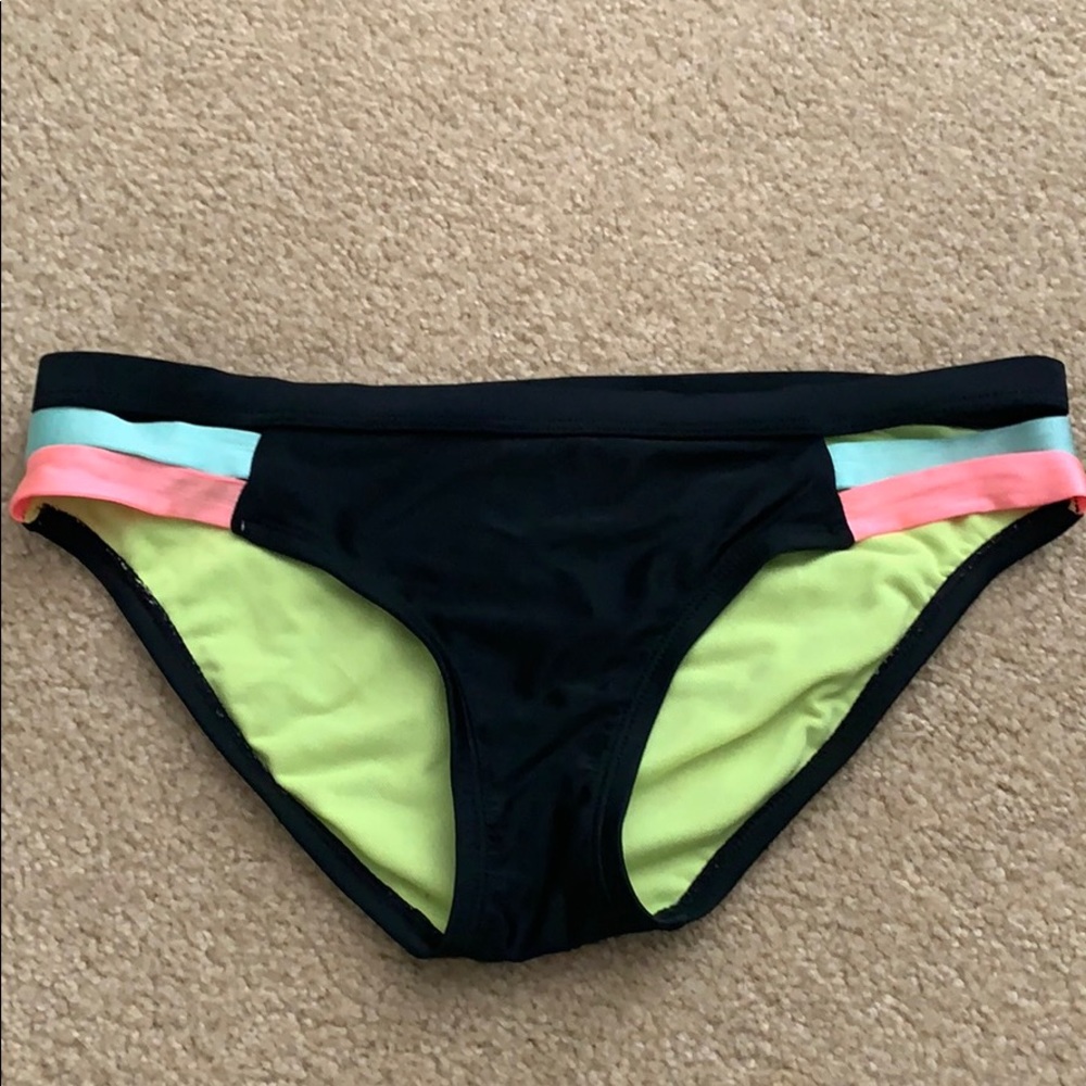 Bikini bottoms